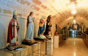 All’interno del Museo del Convento di S. Antonio a Fulgenzio, a Lecce. - Arturo Caprioli
