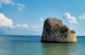 La diruta
torre saracena dei Pali,nel Capo di Leuca - Archivio BPP